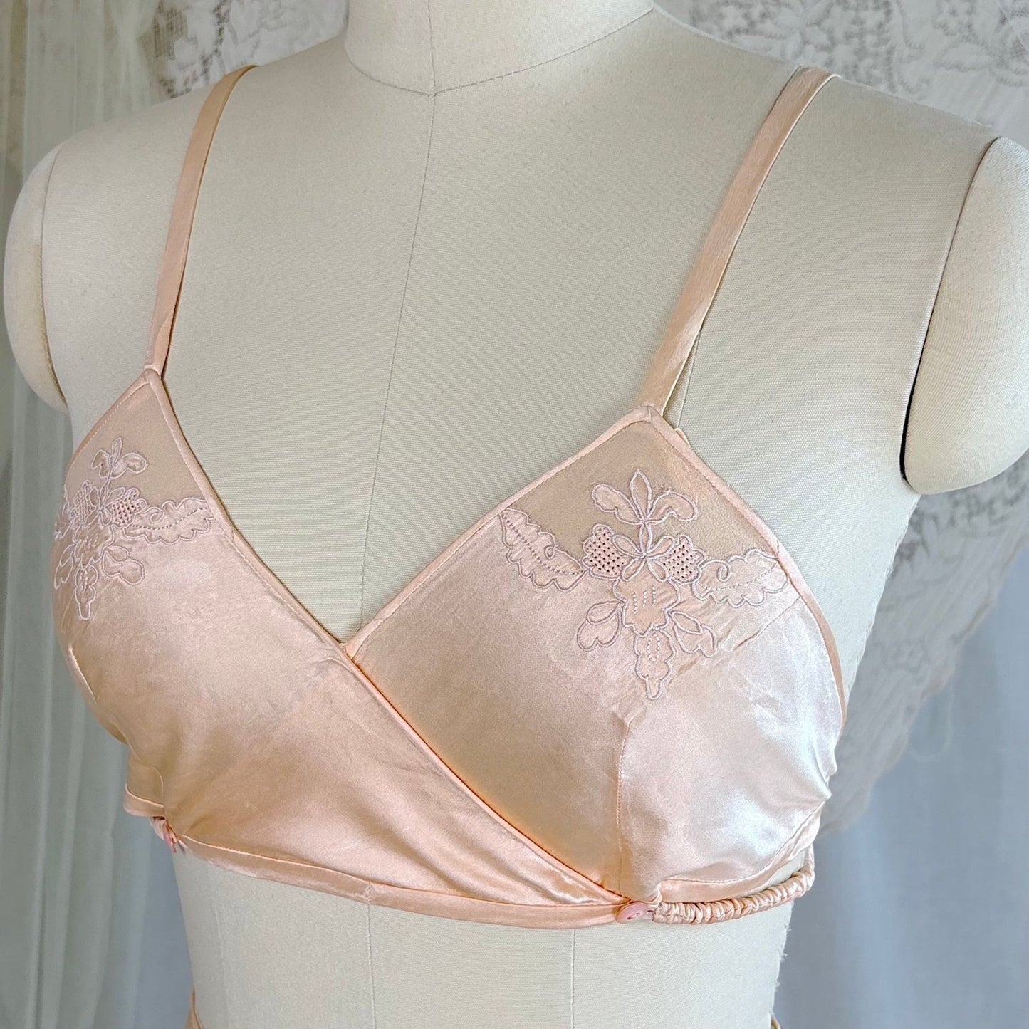Vintage 1930's Hand Stitched Champagne Silk Satin Kestos Style Bra & Tap Pants Dance Set, size M - Daggers & Dames