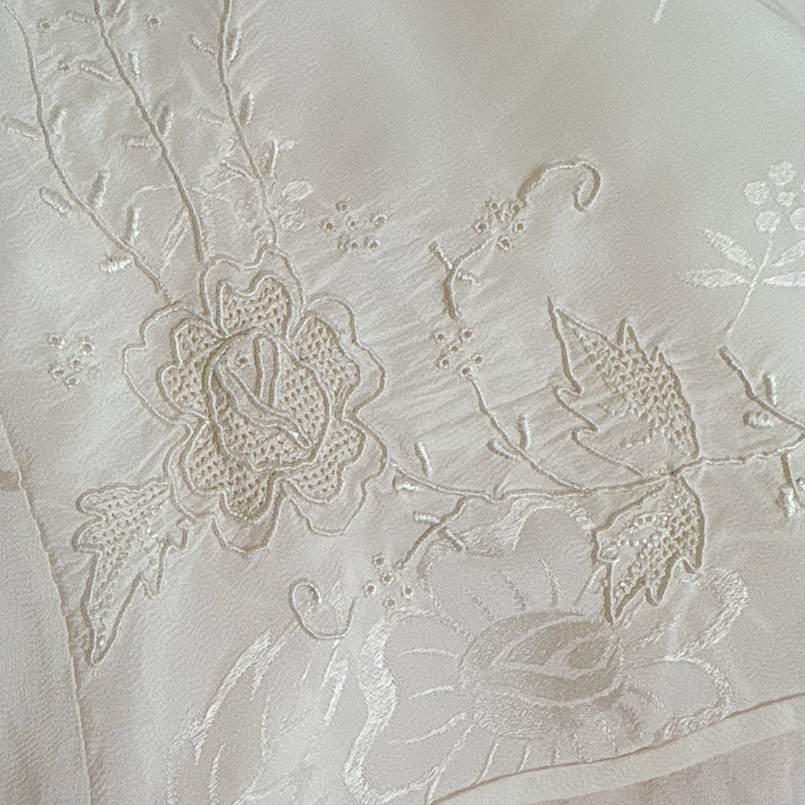 Vintage 1930's Hand Stitched White Silk Tap Pants with Satin Rose Damask Pattern - Size XS - Daggers & Dames