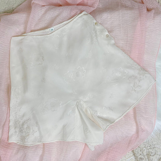 Vintage 1930's Hand Stitched White Silk Tap Pants with Satin Rose Damask Pattern - Size XS - Daggers & Dames