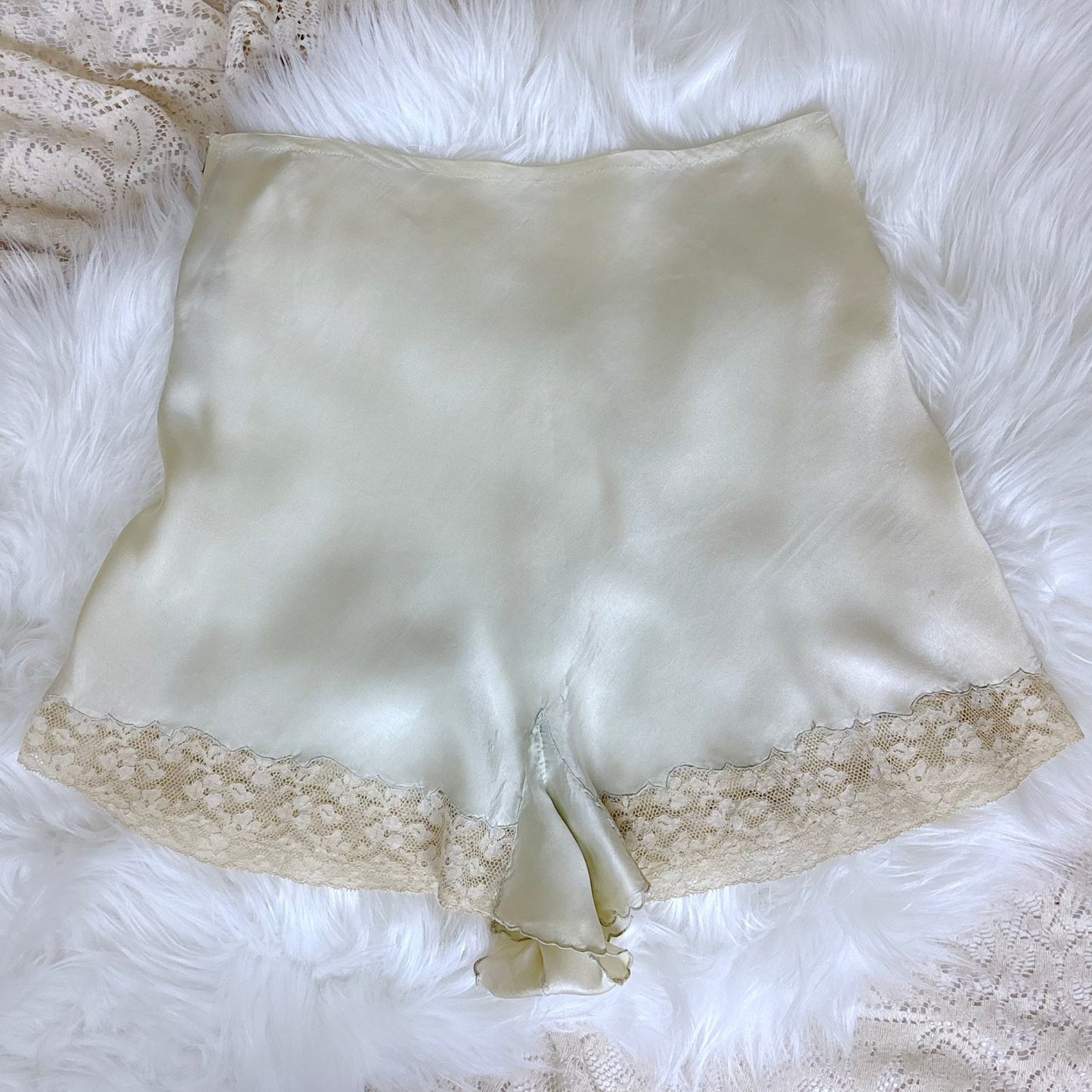 Vintage 1930's Ice Aqua Blue Silk Tap Pants with Side Zip Closure - by Marshall Fields & Co., size M - Daggers & Dames