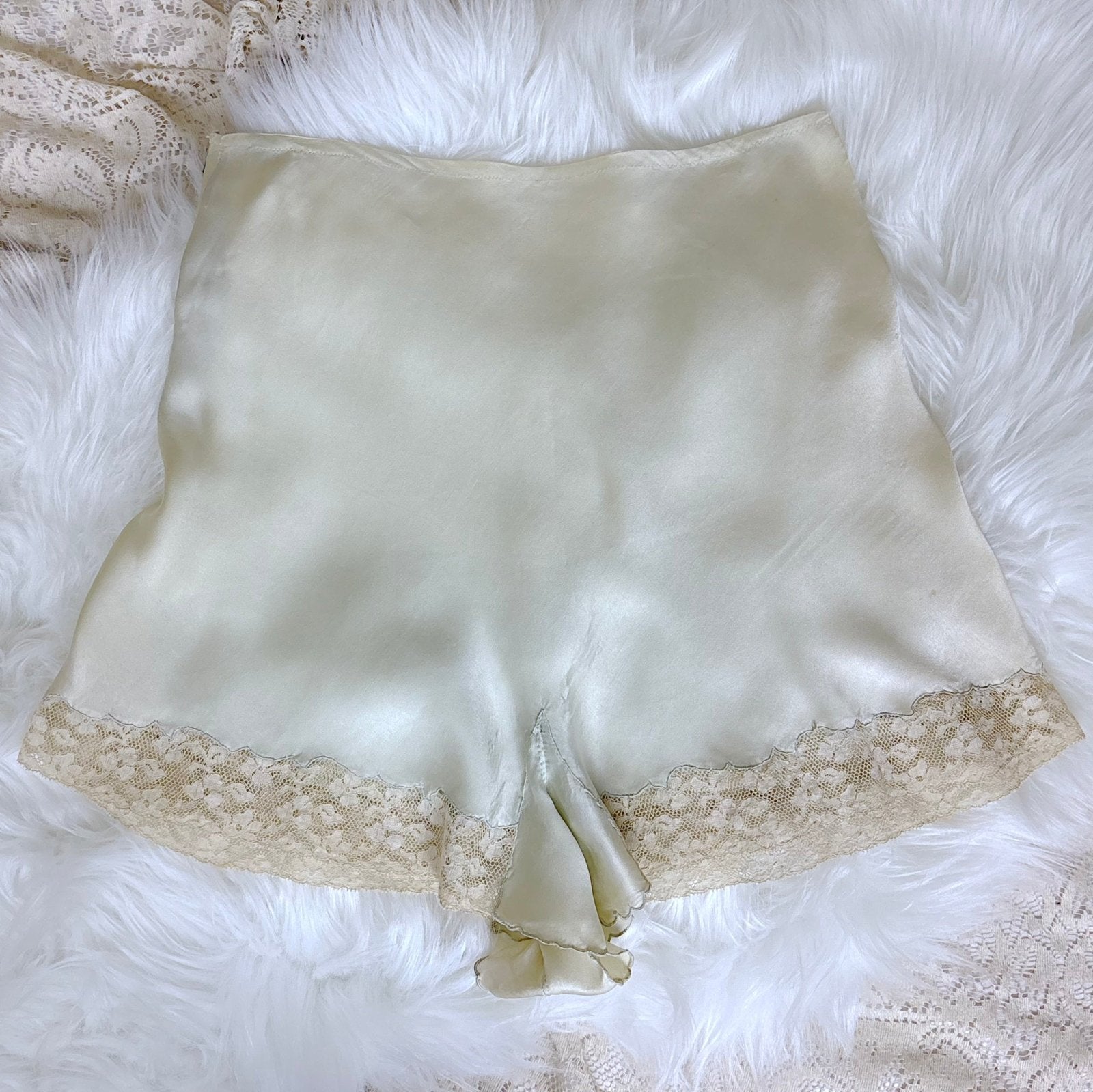 Vintage 1930's Ice Aqua Blue Silk Tap Pants with Side Zip Closure - by Marshall Fields & Co., size M - Daggers & Dames