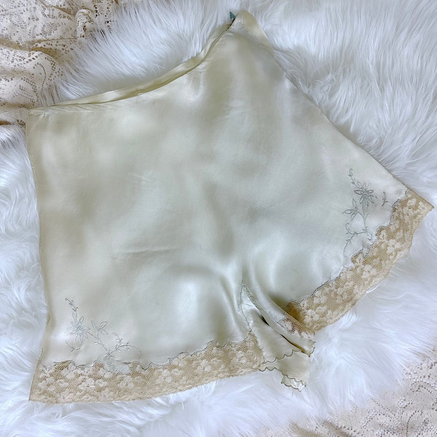 Vintage 1930's Ice Aqua Blue Silk Tap Pants with Side Zip Closure - by Marshall Fields & Co., size M - Daggers & Dames