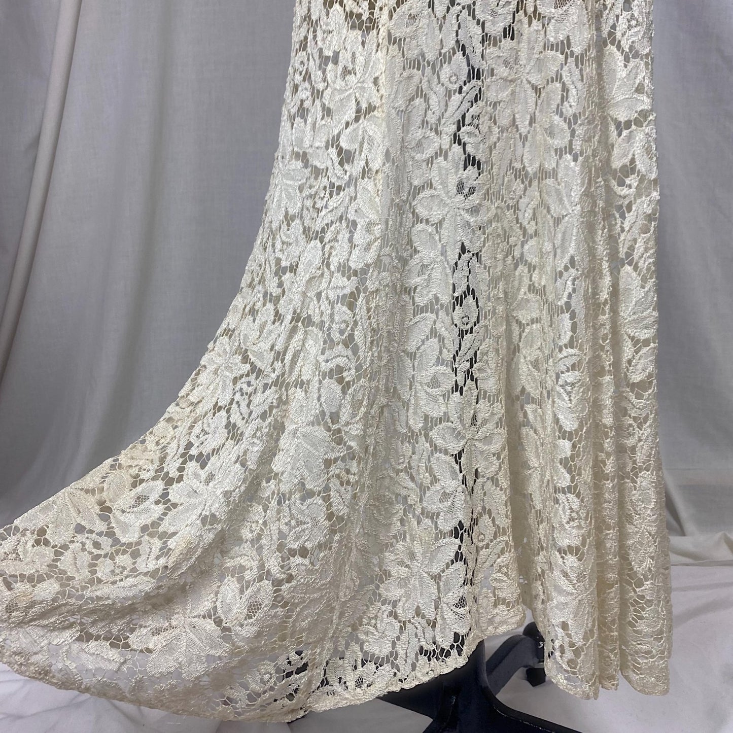 Vintage 1930's Maxi Dress | Buttermilk Floral Chantilly Net Lace with Ruffled Bertha Collar | Size XS, S - Daggers & Dames