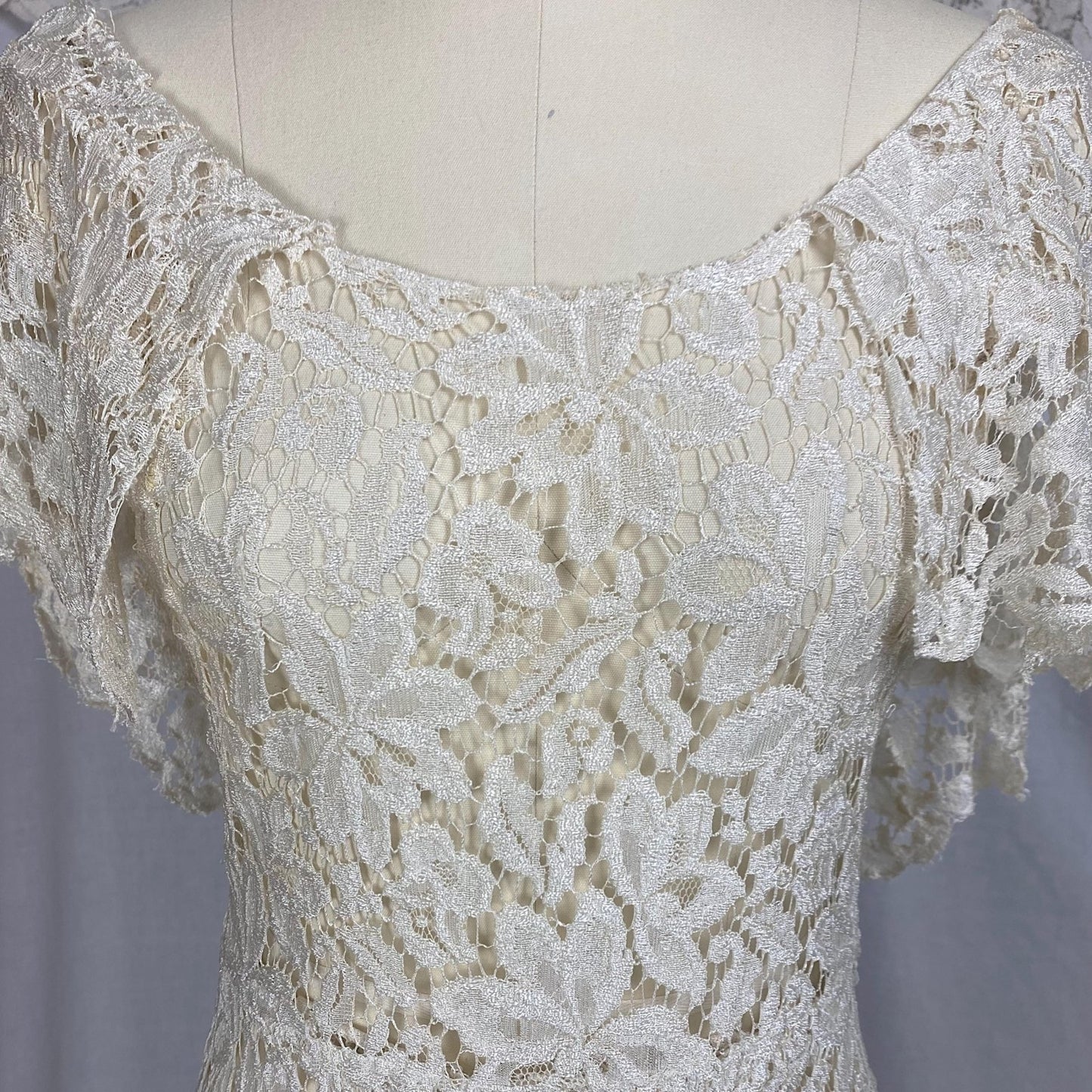Vintage 1930's Maxi Dress | Buttermilk Floral Chantilly Net Lace with Ruffled Bertha Collar | Size XS, S - Daggers & Dames