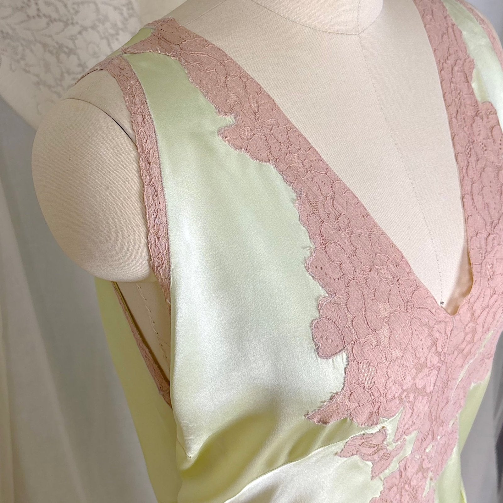 Vintage 1930's Mint Green Silk Satin Nightgown with Deep Tan Cotton Lace - by Barbizon, Satin Dasche, size free - Daggers & Dames