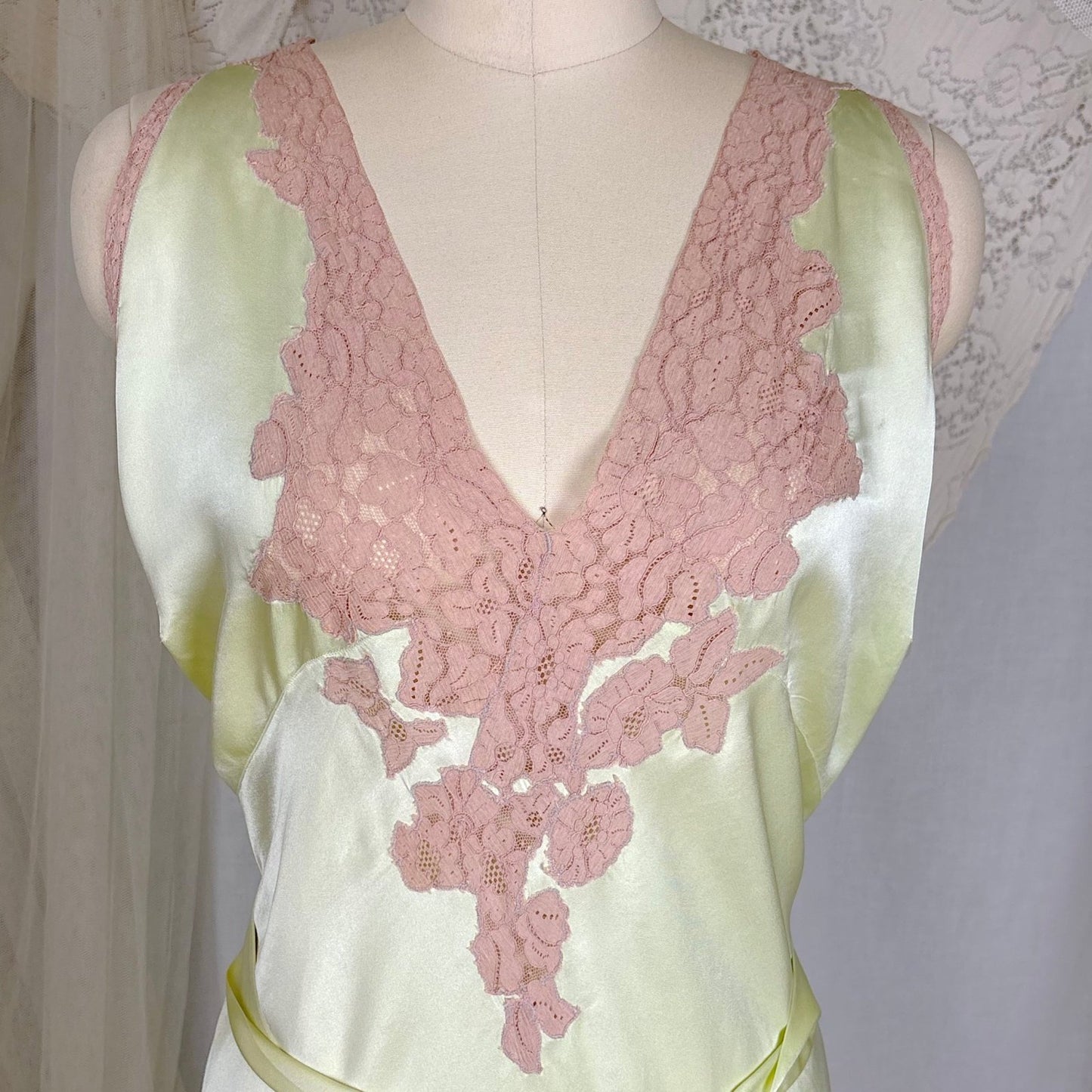 Vintage 1930's Mint Green Silk Satin Nightgown with Deep Tan Cotton Lace - by Barbizon, Satin Dasche, size free - Daggers & Dames