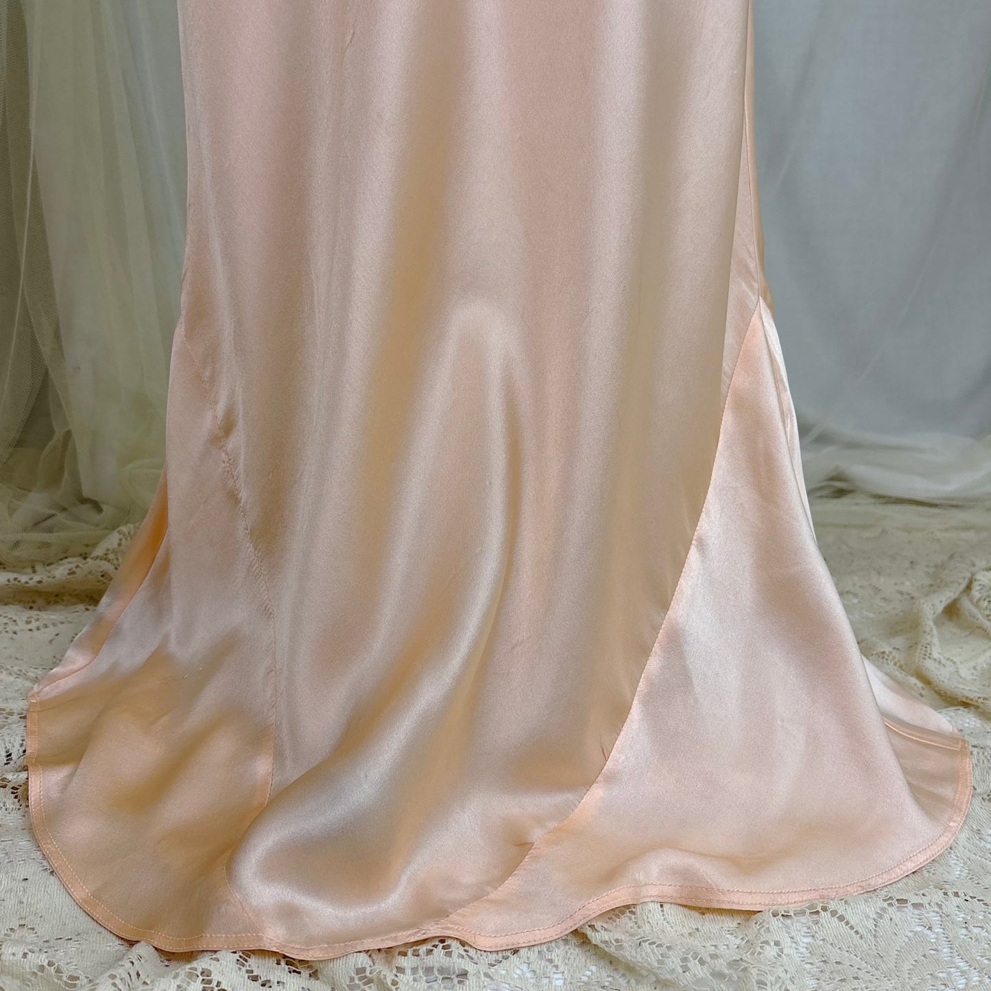 Vintage 1930's Nightgown - Rich Peach Silk Satin with Pussy Bow - by Satin Duchene, size XS, S - Daggers & Dames