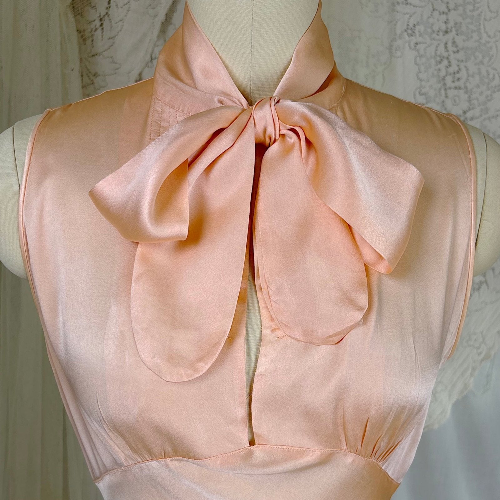 Vintage 1930's Nightgown - Rich Peach Silk Satin with Pussy Bow - by Satin Duchene, size XS, S - Daggers & Dames