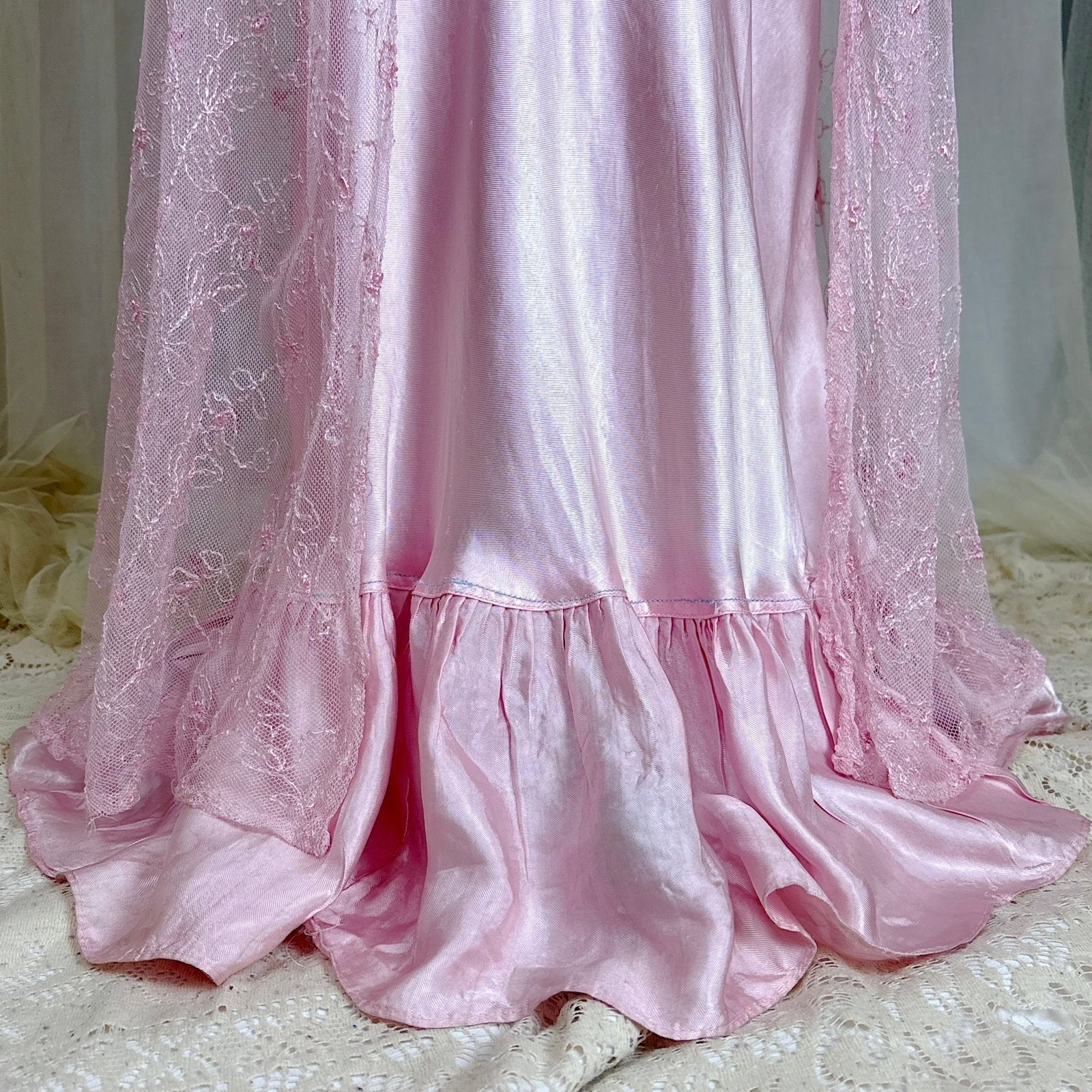 Vintage 1930's Rose Pink Embroidered Tulle Overdress with Satin Slip Set, size S, M - Daggers & Dames