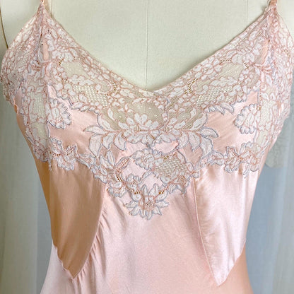 Vintage 1930's Slip - Rose Gold Pink Silk Satin with Floral Alençon Lace - Size M, LG - By Stylfit - Daggers & Dames