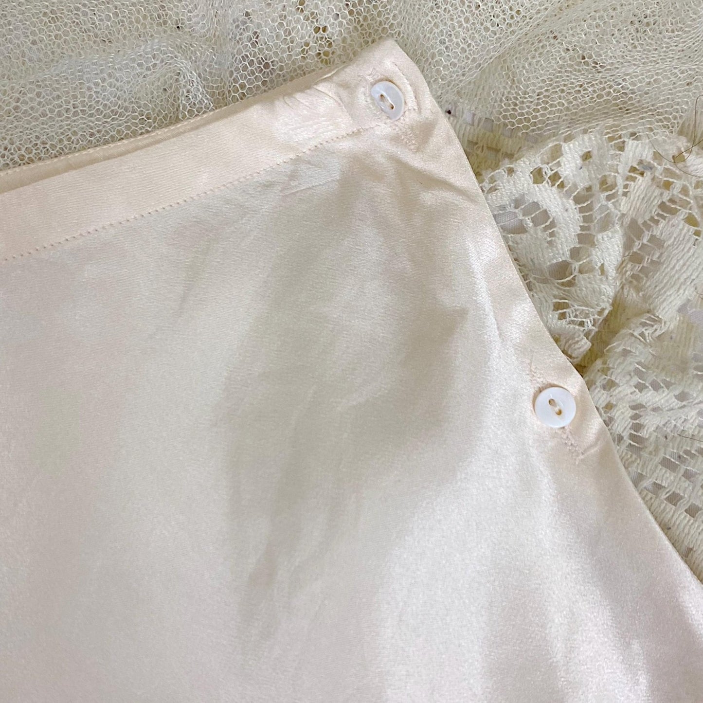 Vintage 1930's Tap Pants - Pearl White Silk Satin with Warm Nude Lace Inserts & Scalloped Edges - Size S - Daggers & Dames