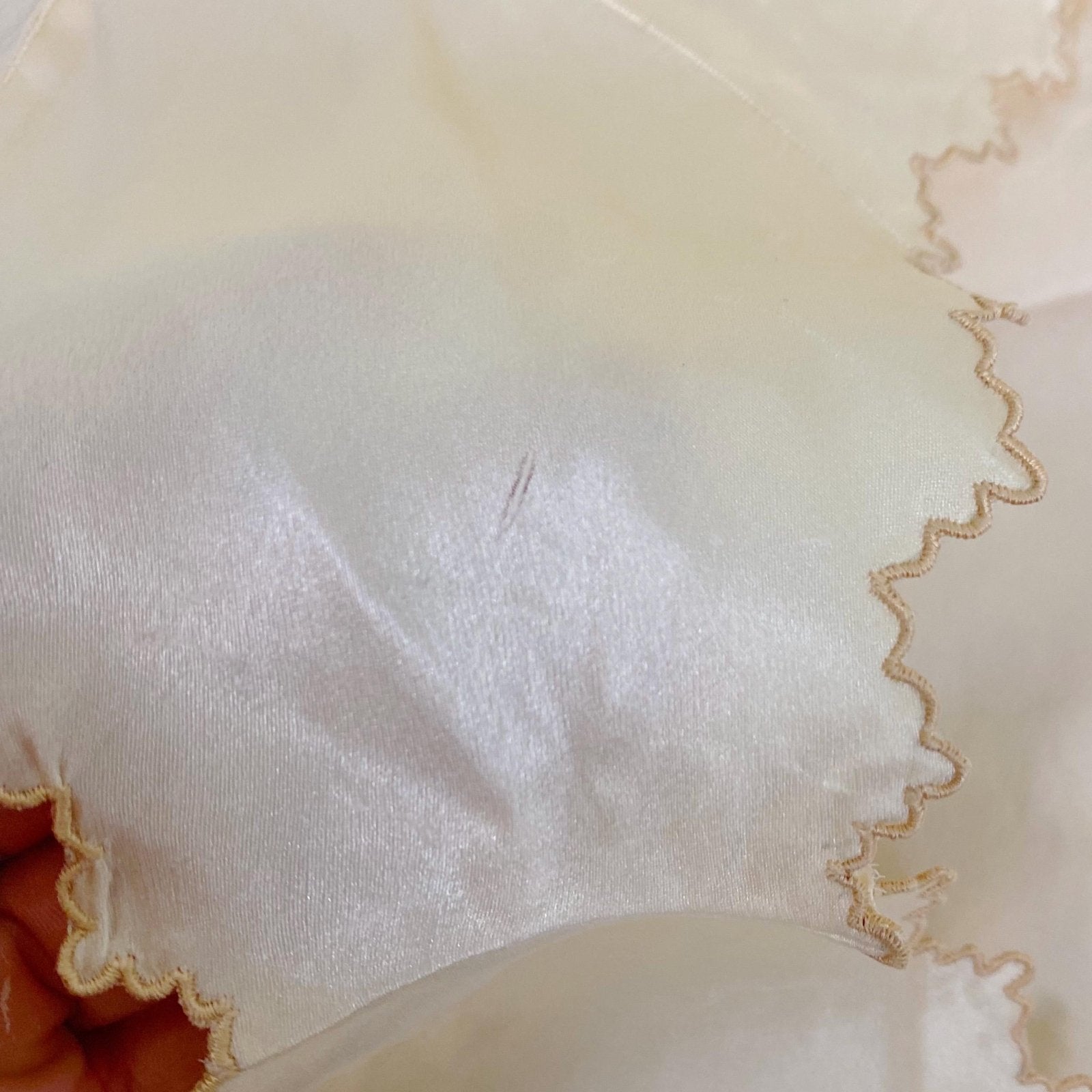 Vintage 1930's Tap Pants - Pearl White Silk Satin with Warm Nude Lace Inserts & Scalloped Edges - Size S - Daggers & Dames