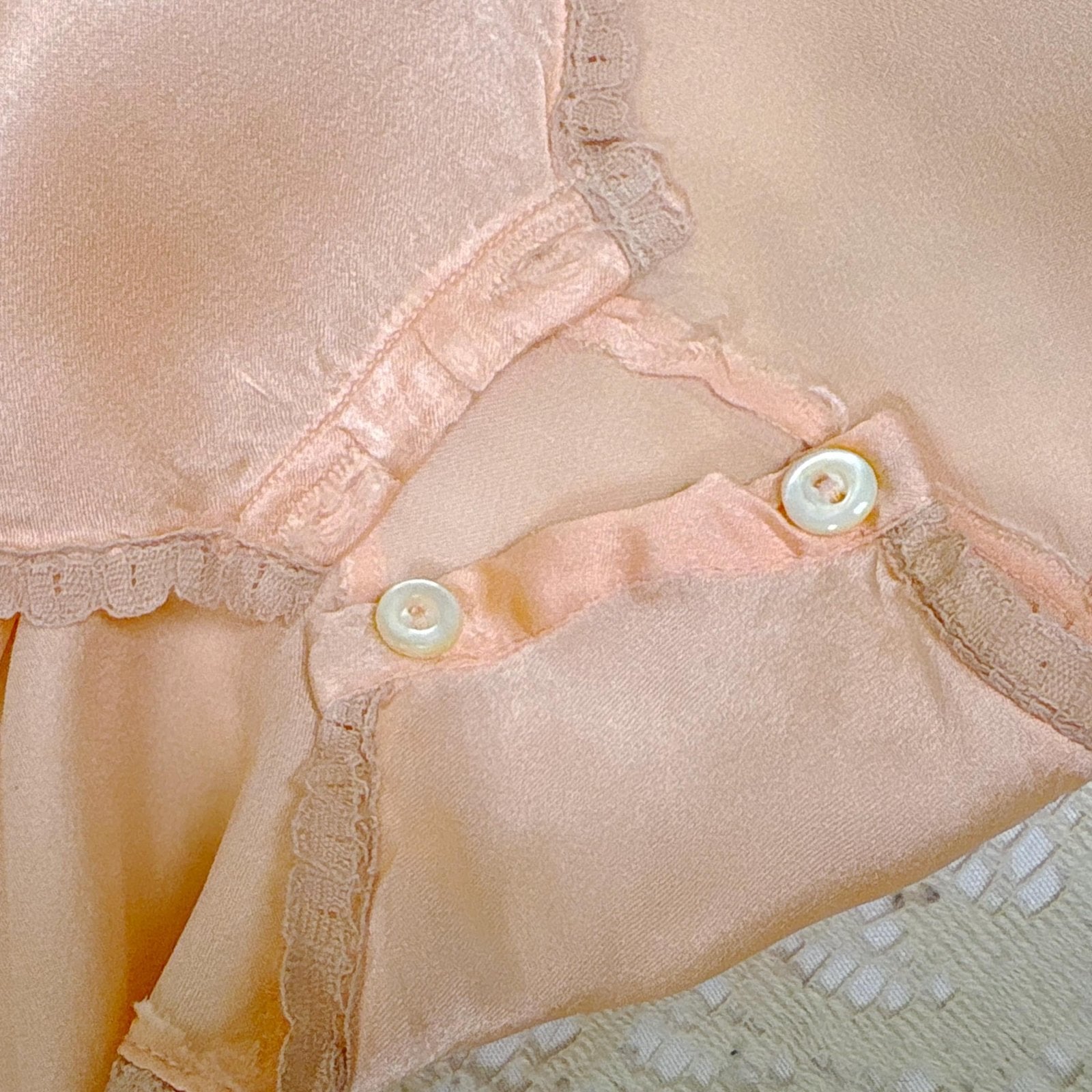 Vintage 1930's Teddy Chemise - Rose Gold Pink Silk with Warm Beige Tambour Lace - Size XS - Daggers & Dames