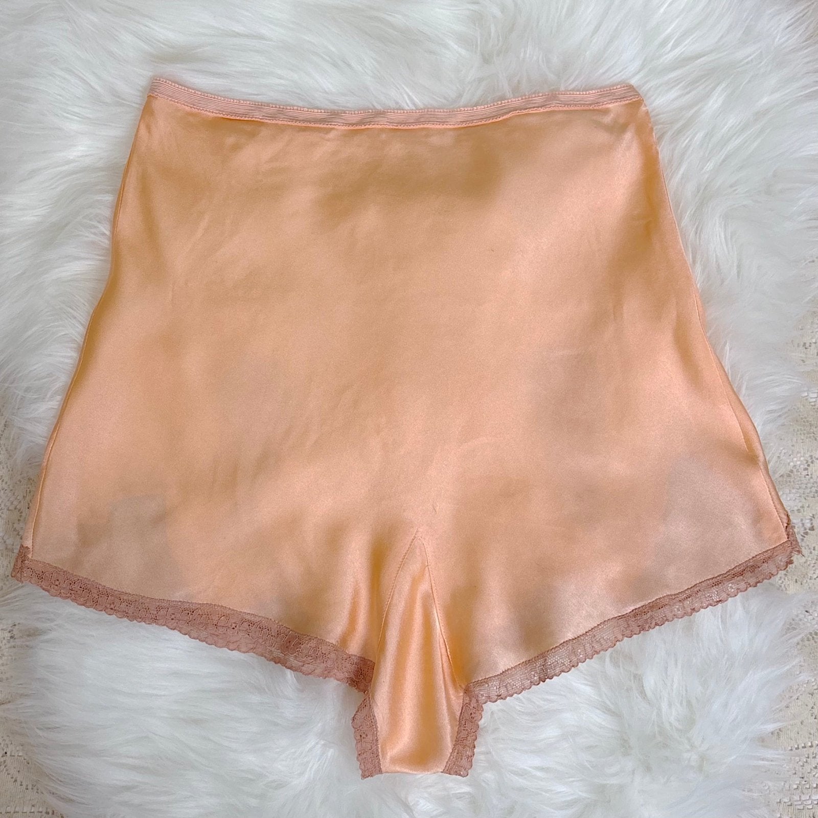Vintage 1930's Warm Peach Silk Satin Bralette & Tap Pants Lingerie Set - Size S, M - Daggers & Dames