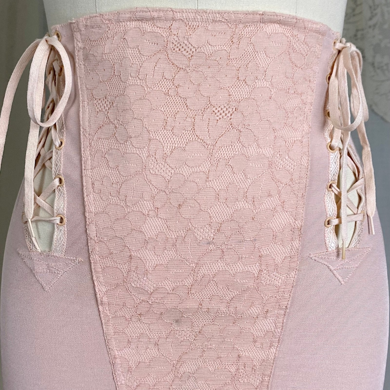 Vintage 1940's - 1950's Maternity Girdle - Warm Blush Pink Rayon Cotton Blend with Floral Lace - Size XS, S - Cocktail Hour, San Francisco - Daggers & Dames