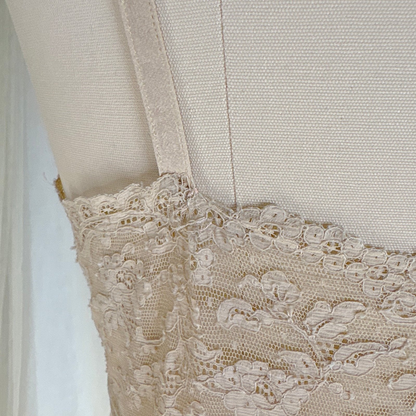 Vintage 1940's - 1950's Slip - Champagne Gold Silk Satin with Scalloped Lace - by Fischer Heavenly Lingerie, size M, LG - Daggers & Dames