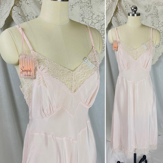 Vintage 1940's - 1950's Slip | Powder Pink Rayon with Bow Appliqués & Lace | Size M | Seamprufe - New with Tags - Daggers & Dames