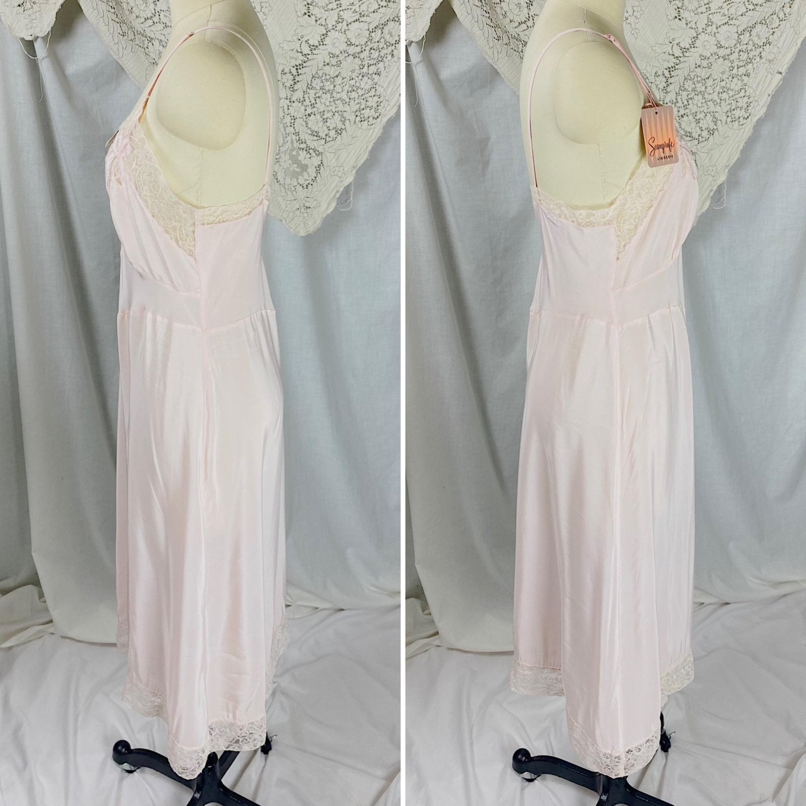 Vintage 1940's - 1950's Slip | Powder Pink Rayon with Bow Appliqués & Lace | Size M | Seamprufe - New with Tags - Daggers & Dames