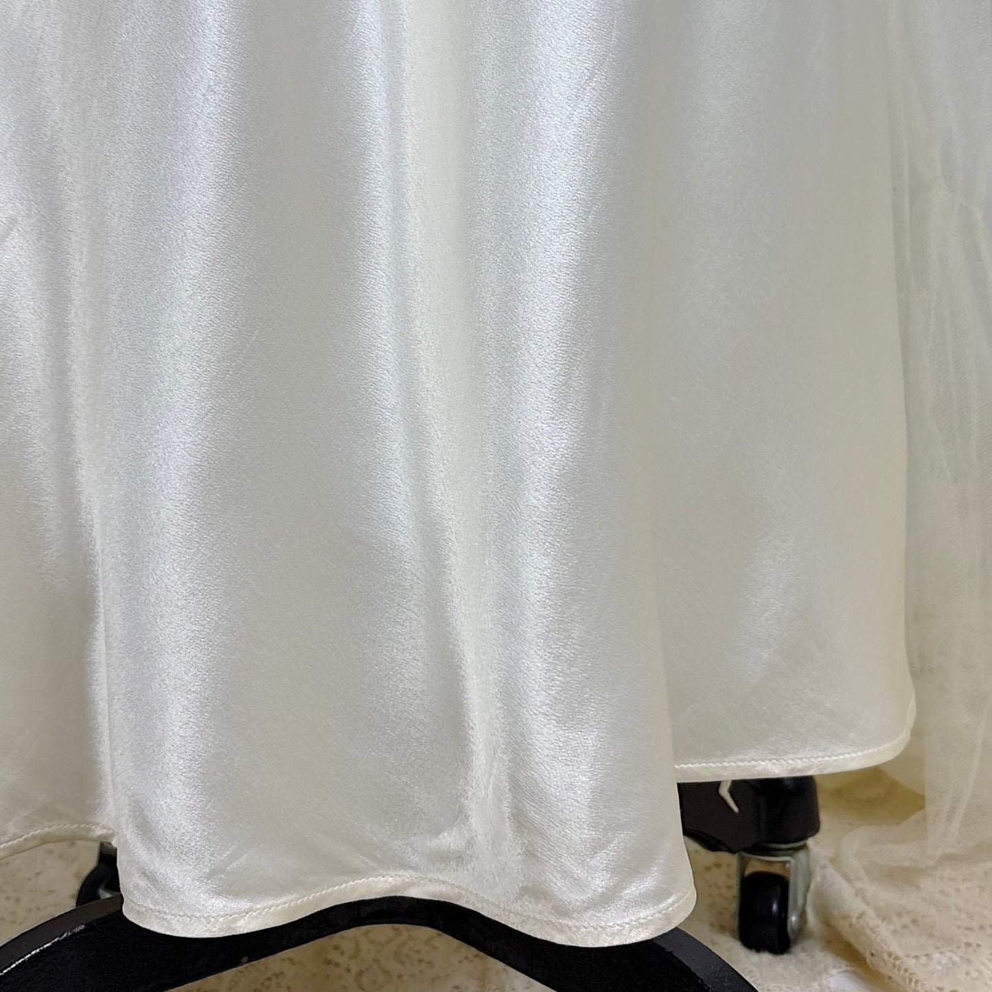 Vintage 1940's Bright White Crepe Back Satin & Chiffon Nightgown, size XS, S - Daggers & Dames