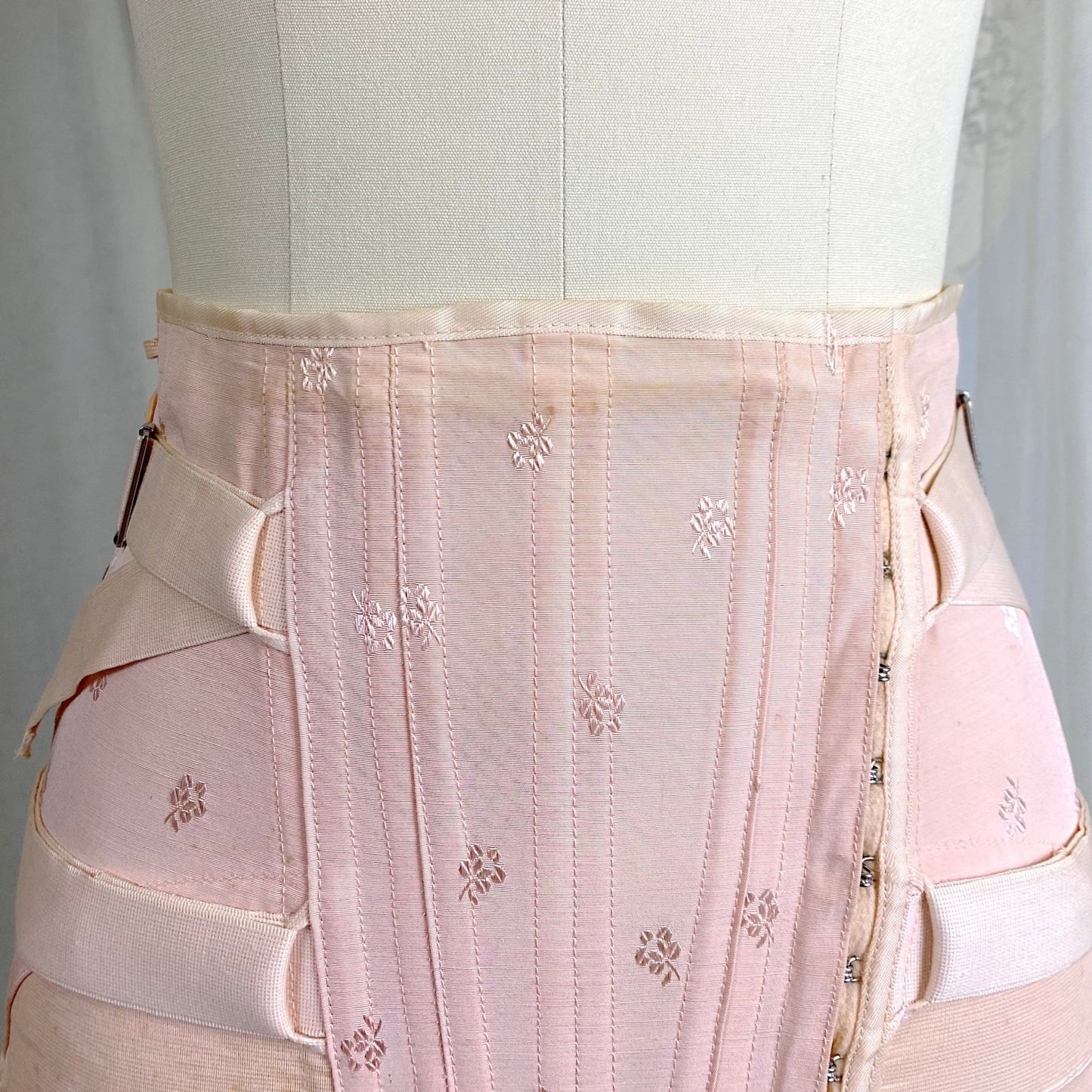 Vintage 1940's Girdle - Candy Pink Rayon Blend with Floral Satin Damask & Double Fan Corset Lacing - Size M - By Truform - Daggers & Dames