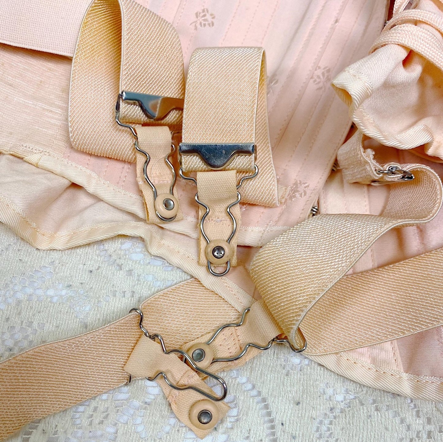 Vintage 1940's Girdle - Candy Pink Rayon Blend with Floral Satin Damask & Double Fan Corset Lacing - Size M - By Truform - Daggers & Dames