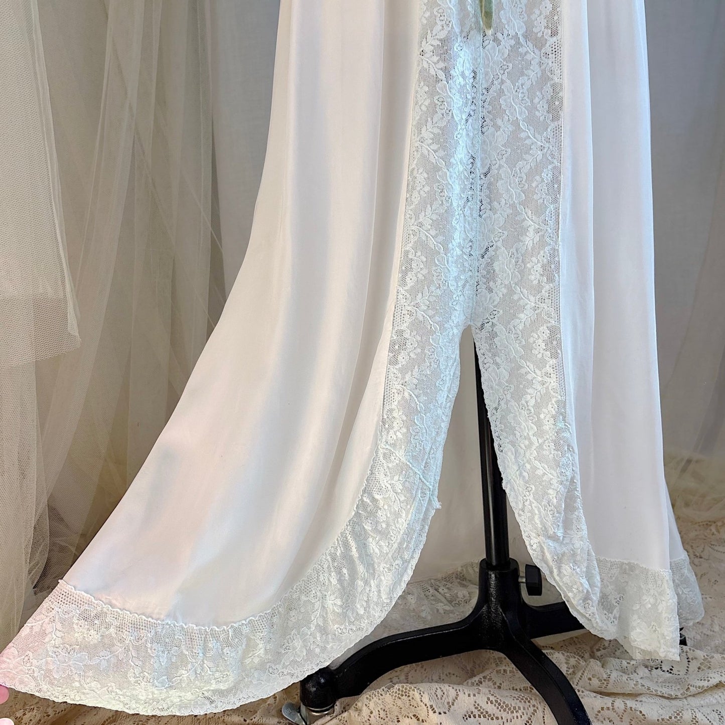 Vintage 1940's Nightgown - Bone White Rayon with Icy Blue Lace Insert & Velvet Bow - Daggers & Dames