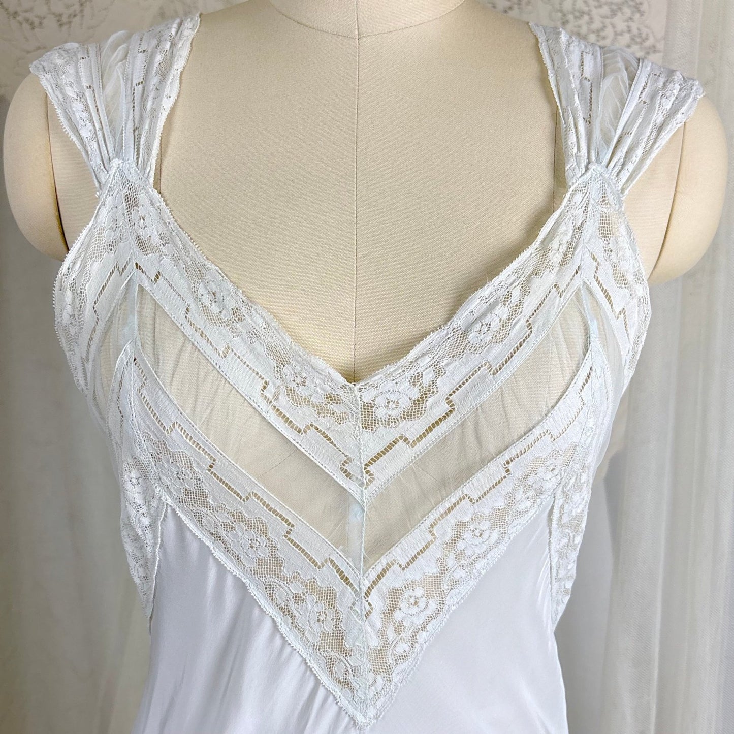 Vintage 1940's Nightgown - Palest Blue Rayon with Open Back & Art Deco Patterned Lace - Size S, M - Daggers & Dames