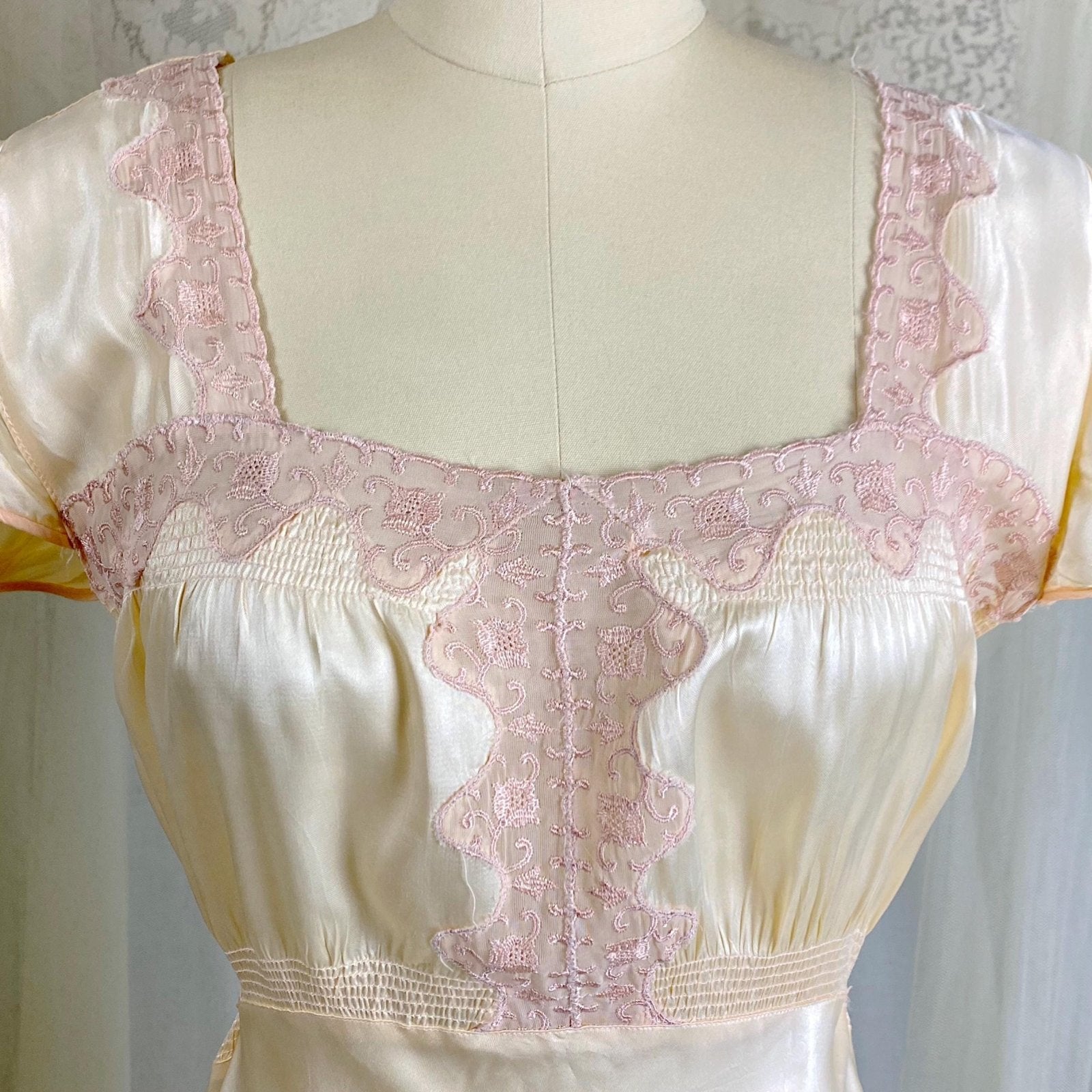 Vintage 1940's Nightgown - Palest Yellow Rayon Satin with Embroidered Organdy Insert - Size XL - XXL - Daggers & Dames