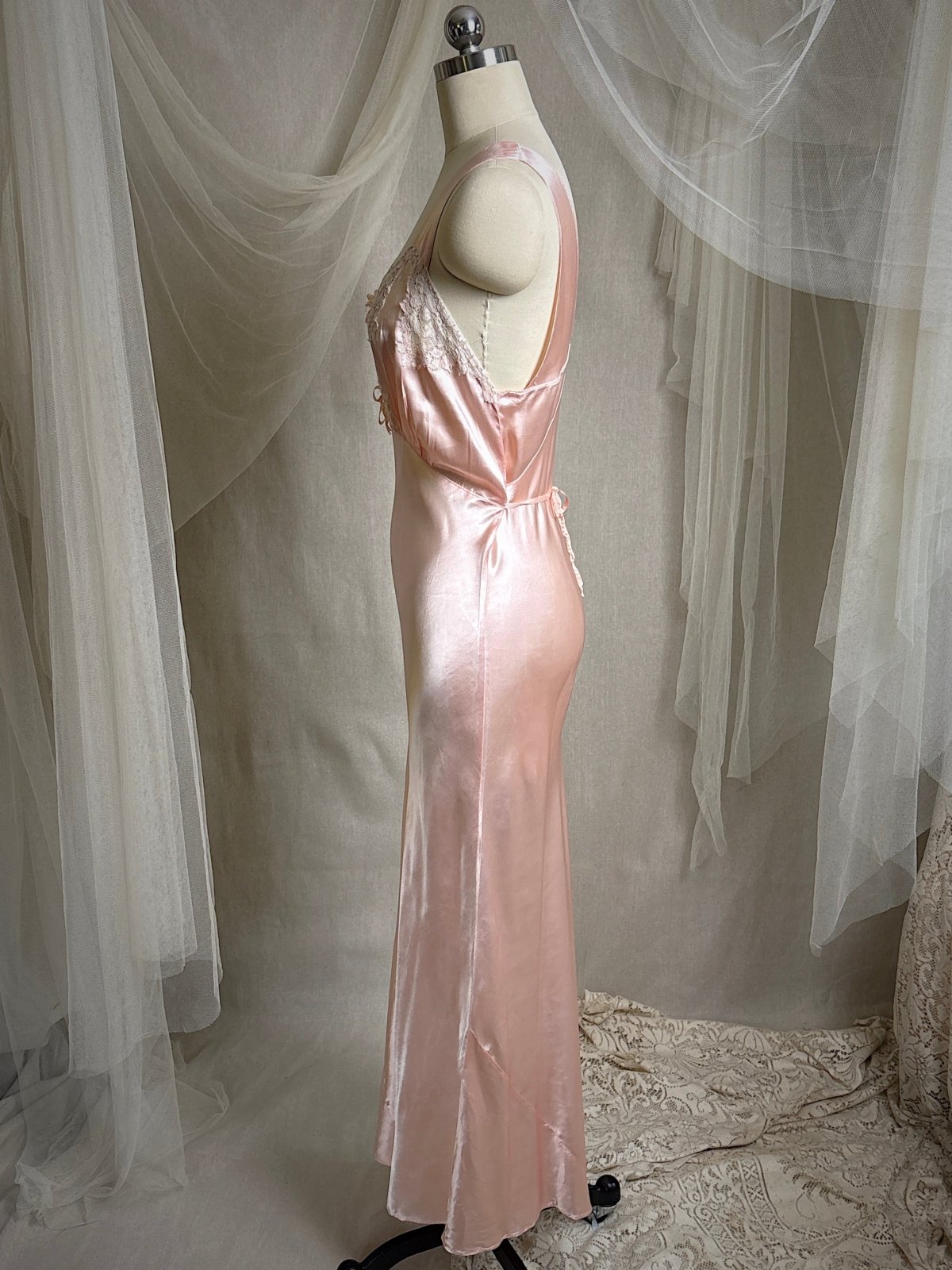 Vintage 1940's Nightgown - Rose Pink Rayon Satin with Nude Cotton Lace Appliqués & Geo Stitch back | XS - Daggers & Dames