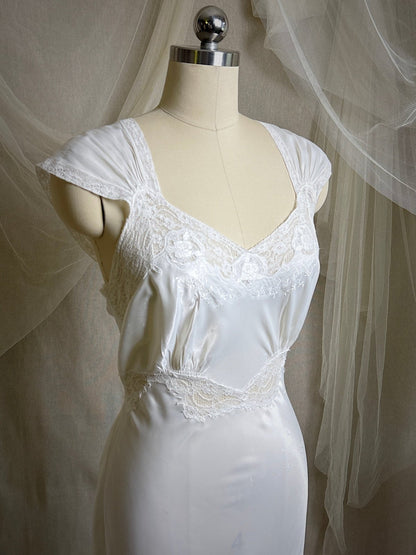 Vintage 1940's Nightgown - Summer White Rayon Satin with Cotton lace & Floral Appliqués by Lady Duff | S, M - Daggers & Dames