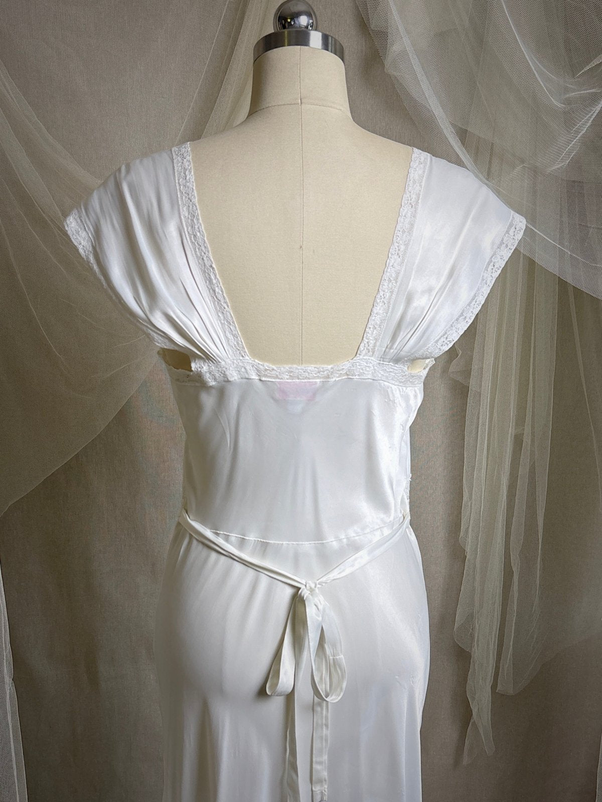 Vintage 1940's Nightgown - Summer White Rayon Satin with Cotton lace & Floral Appliqués by Lady Duff | S, M - Daggers & Dames