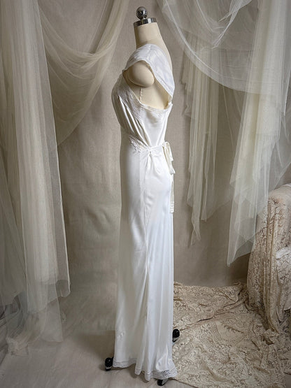 Vintage 1940's Nightgown - Summer White Rayon Satin with Cotton lace & Floral Appliqués by Lady Duff | S, M - Daggers & Dames