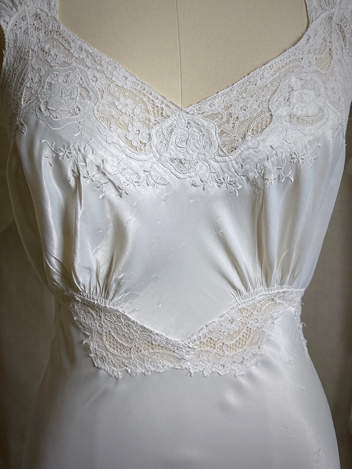 Vintage 1940's Nightgown - Summer White Rayon Satin with Cotton lace & Floral Appliqués by Lady Duff | S, M - Daggers & Dames