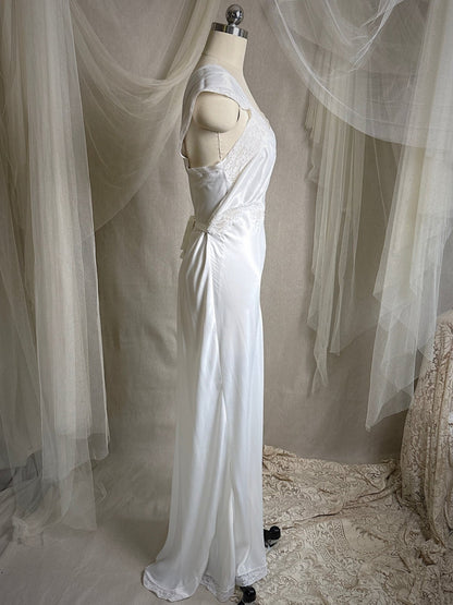 Vintage 1940's Nightgown - Summer White Rayon Satin with Cotton lace & Floral Appliqués by Lady Duff | S, M - Daggers & Dames