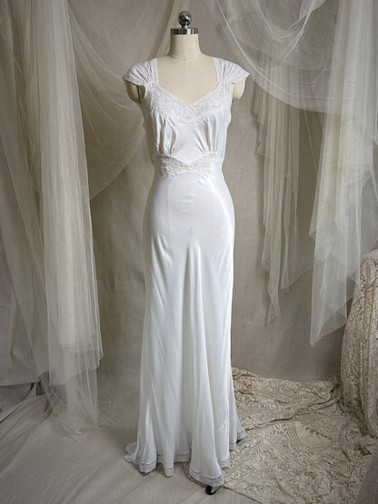 Vintage 1940's Nightgown - Summer White Rayon Satin with Cotton lace & Floral Appliqués by Lady Duff | S, M - Daggers & Dames