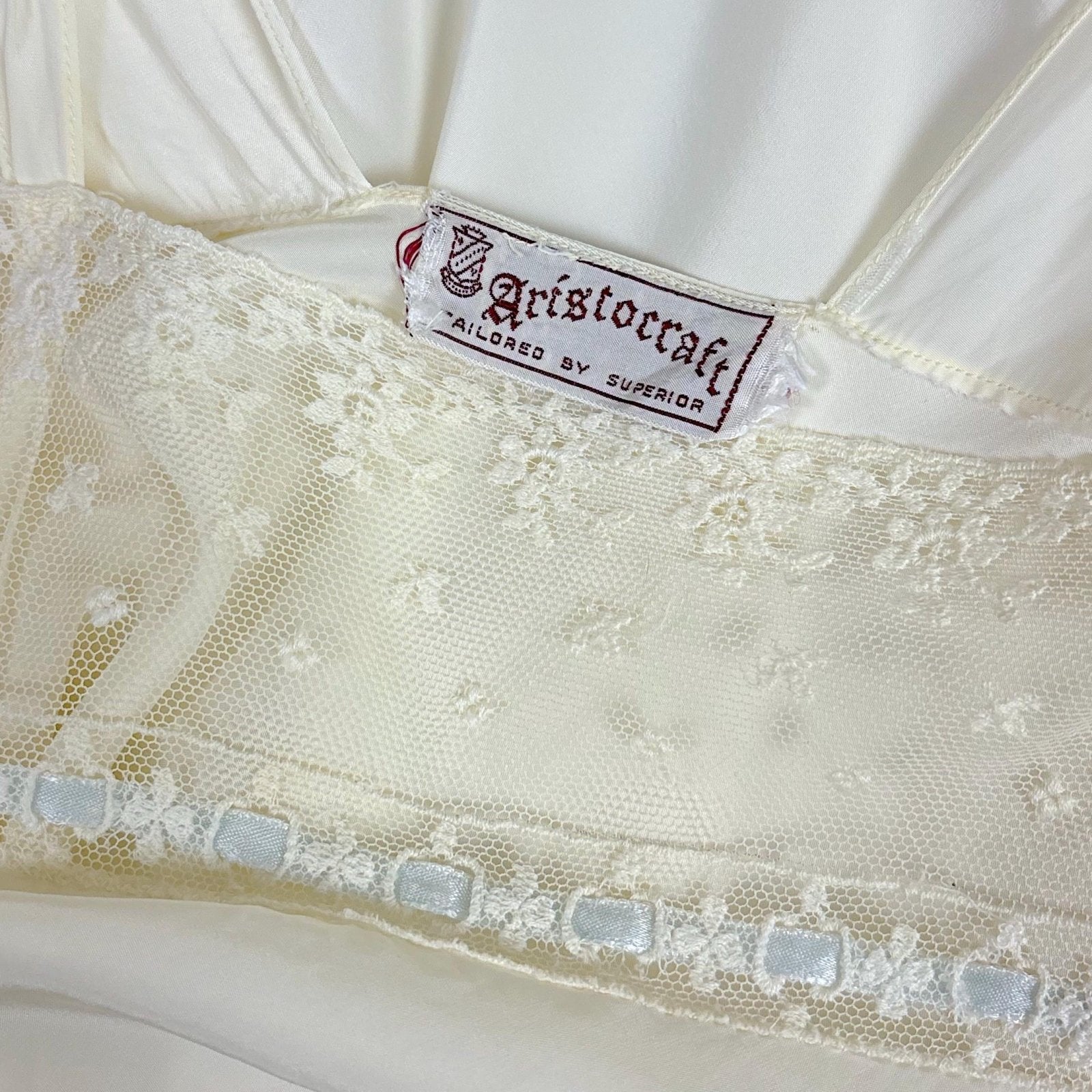 Vintage 1940's Nightgown - White Rayon with Embroidered Tulle & Woven Blue Satin Ribbon - Size S, M - By Aristocraft - Daggers & Dames