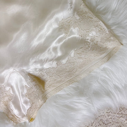 Vintage 1940's Pearly White Rayon Satin Tap Pants with Cotton Lace - by Seamprufe, size XS, S - Daggers & Dames