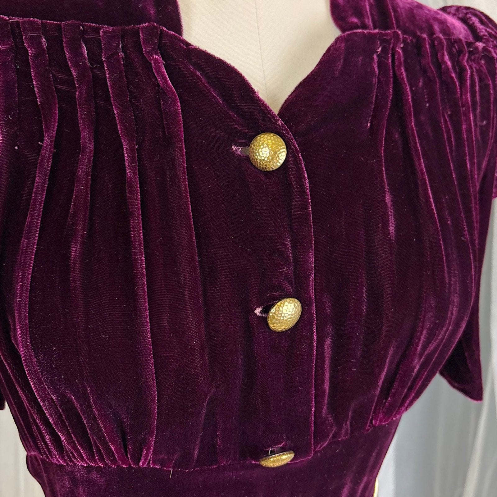 Vintage 1940's Rich Merlot Velvet Dress with Hammered Brass Buttons - Size S - Daggers & Dames