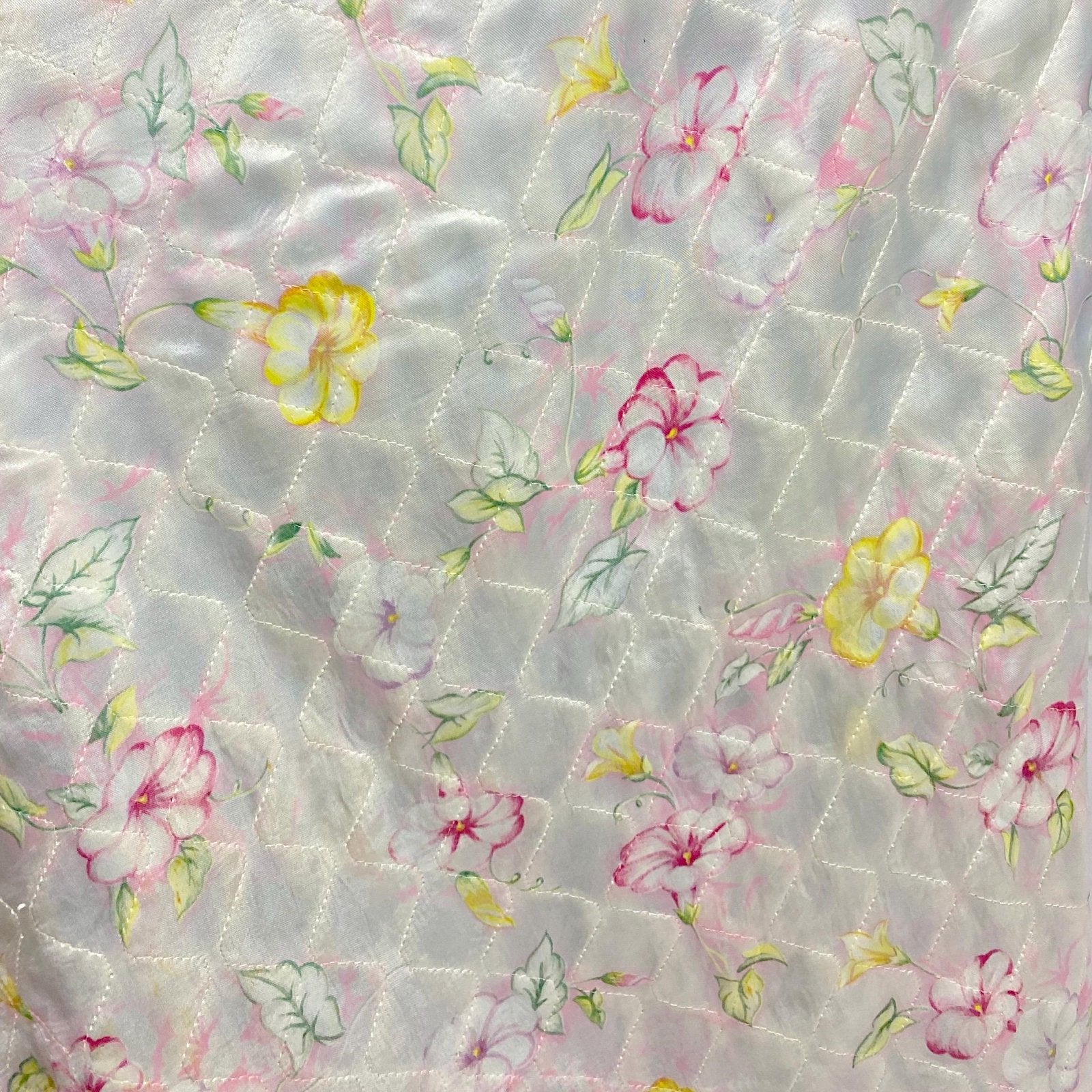 Vintage 1940's Robe | Quilted White Rayon Satin with Bright Floral Print | Size S, M - Daggers & Dames