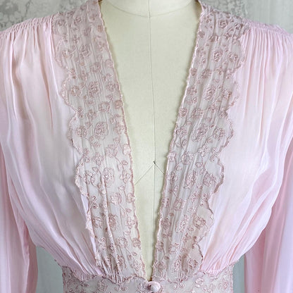 Vintage 1940's Sheer Pink Rayon Chiffon Dressing Gown with Warm Nude Embroidered Lace & Ruffled Bell Cuff Sleeves – Size XS, S - Daggers & Dames