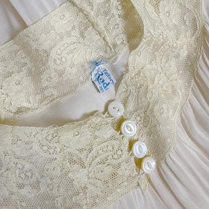 Vintage 1940's Sheer White Rayon Chiffon Dressing Gown - By Radcliffe, Size M - Daggers & Dames