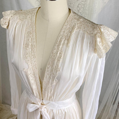 Vintage 1940s Sheer White Rayon Chiffon Dressing Gown with Ivory Cotton Lace & Tie Waist - Size XS - Daggers & Dames