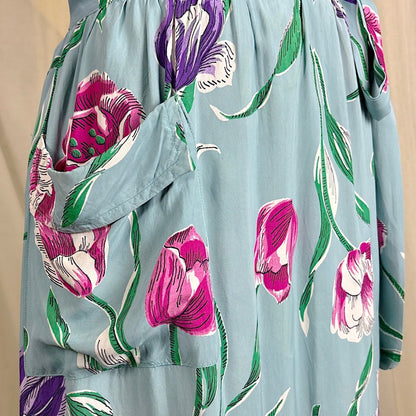 Vintage 1940's Sky Blue Rayon Dressing Gown with Bold Tulip Print - By Vali Fashion, Size S, M - Daggers & Dames