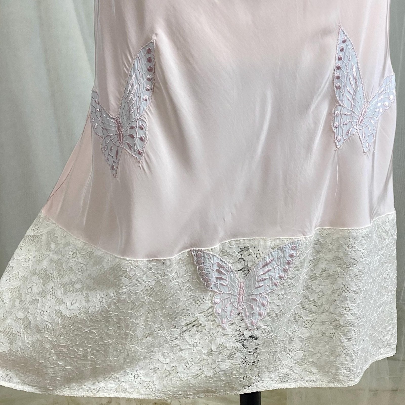 Vintage 1940's Slip - Pastel Pink Rayon with Baby Blue Butterfly Appliques & White Cotton Lace - Size S, M - By Triangle - Daggers & Dames