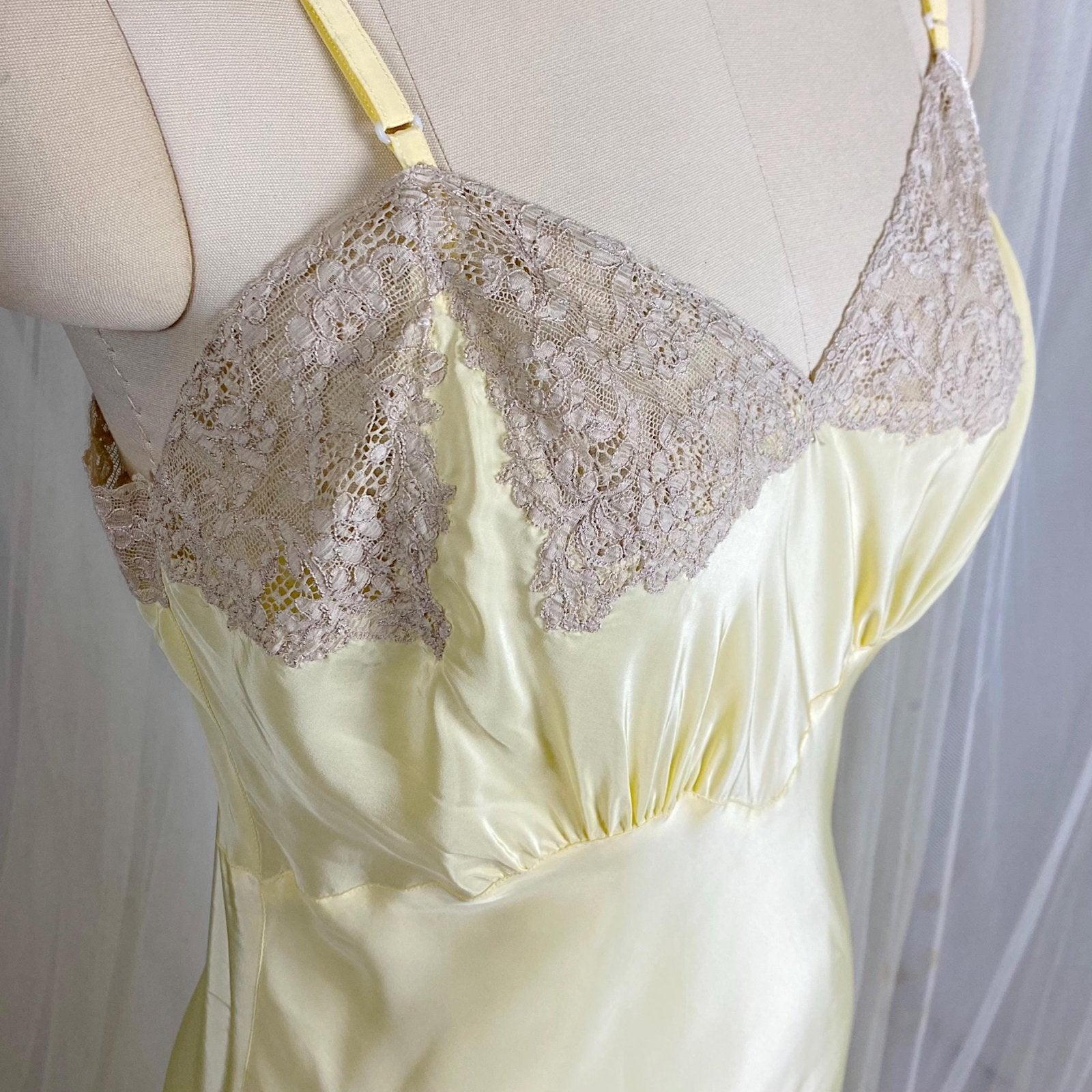Vintage 1940's Slip - Pastel Yellow Rayon with Nude Cotton Lace - Size S, M - By Textron - New with Tags - Daggers & Dames