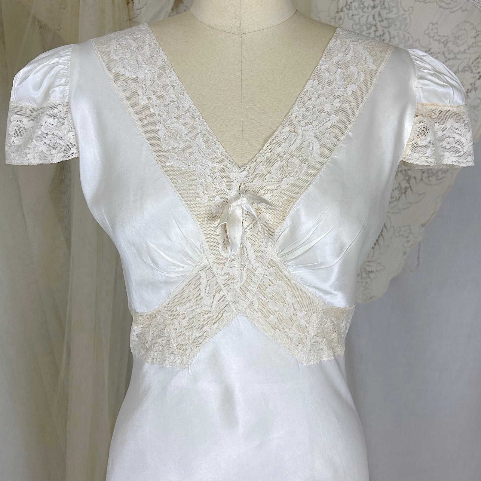 Vintage 1940's Soft White Rayon Satin Nightgown with Capped Sleeves, size S - Daggers & Dames