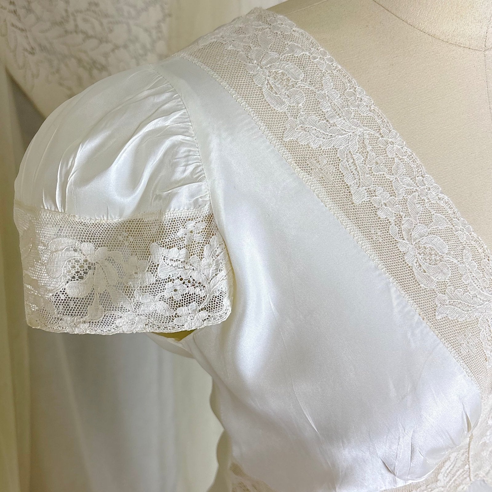 Vintage 1940's Soft White Rayon Satin Nightgown with Capped Sleeves, size S - Daggers & Dames