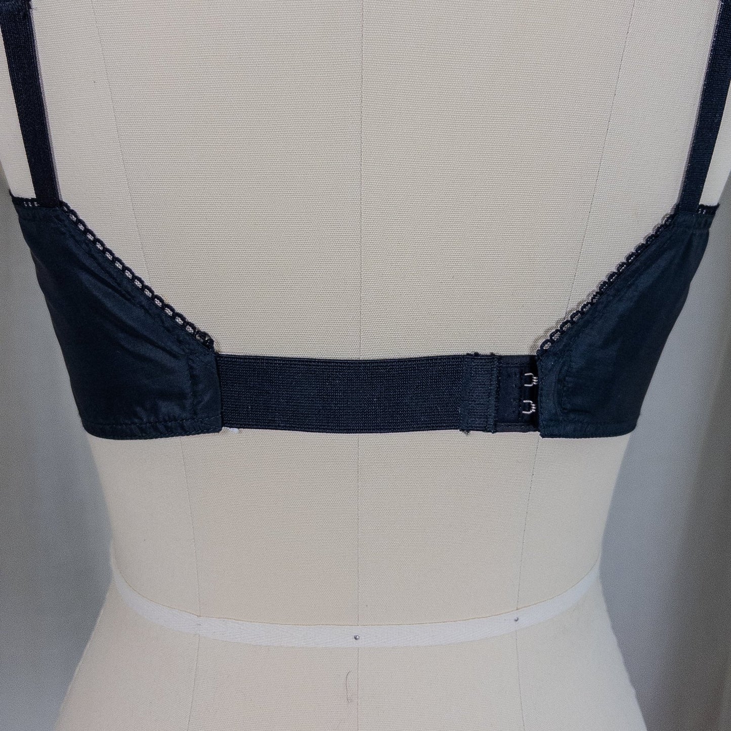 Vintage 1950's Bullet Bra - Deadstock Sheer Black Floral Lace with Circle Stitching by Formfit | 34 A, 32 B - Daggers & Dames