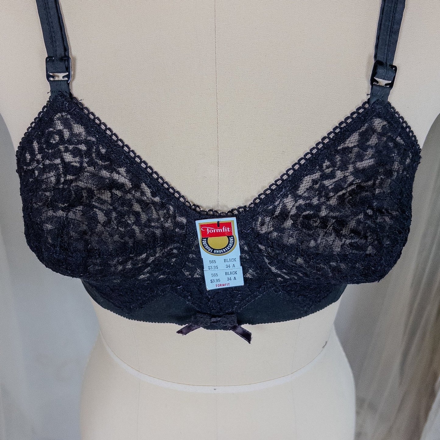 Vintage 1950's Bullet Bra - Deadstock Sheer Black Floral Lace with Circle Stitching by Formfit | 34 A, 32 B - Daggers & Dames