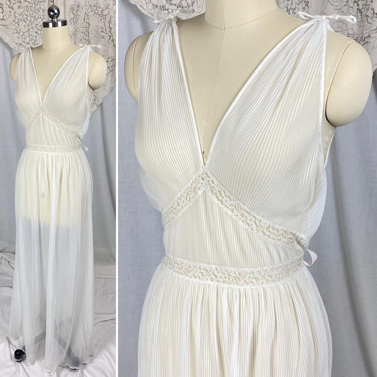 Vintage 1950's Nightgown | Sheer White Crystal Pleated Nylon with Floral Lace Inserts | Size M | Mojud - Daggers & Dames